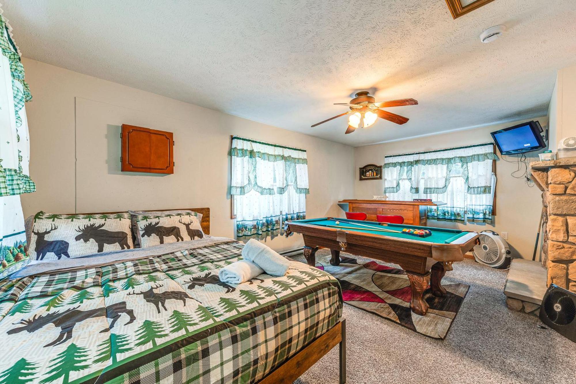 Pet-Friendly Pocono Lake Oasis With Hot Tub! Exterior foto